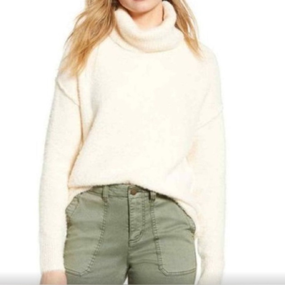 Caslon Ultra Soft Turtleneck Sweater
